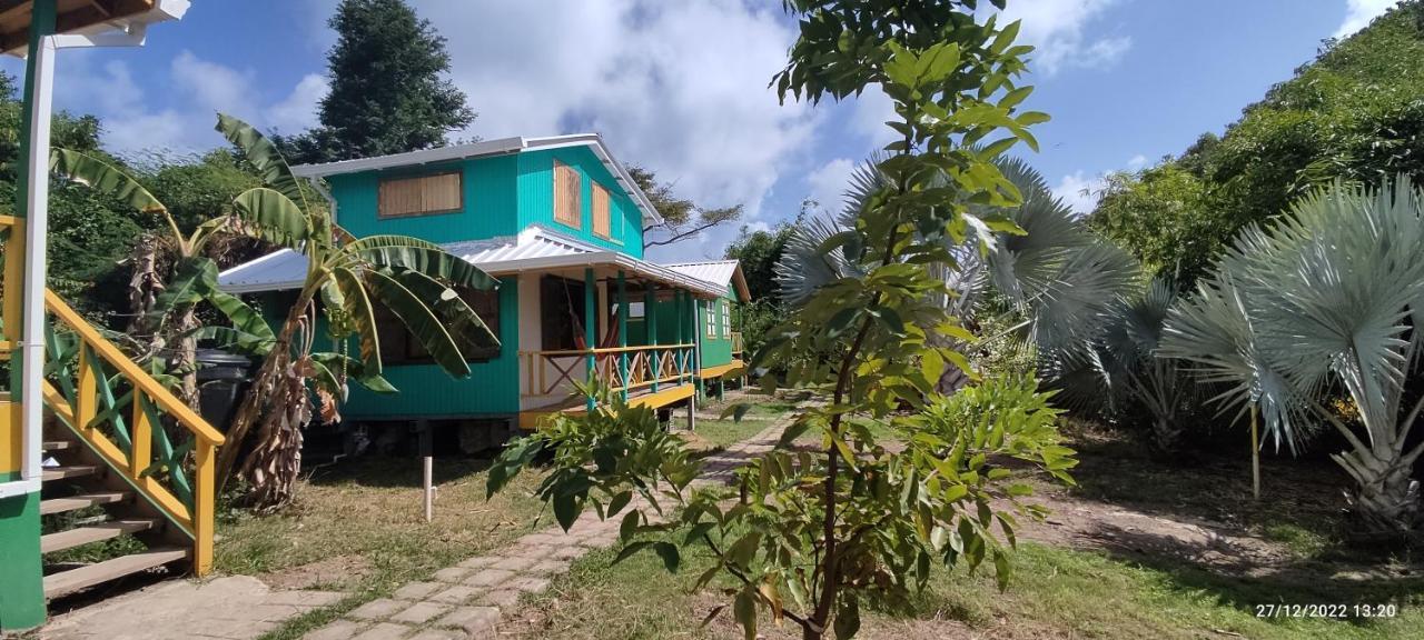 Hotel Yellow Home Providencia Isla Баия-Суроэсте Экстерьер фото
